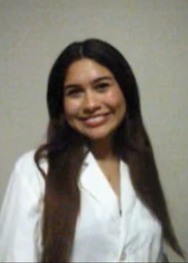 /lab_members/undergrads/bella_colunga.png